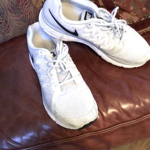 Nike Men’s running shoes Sz 12